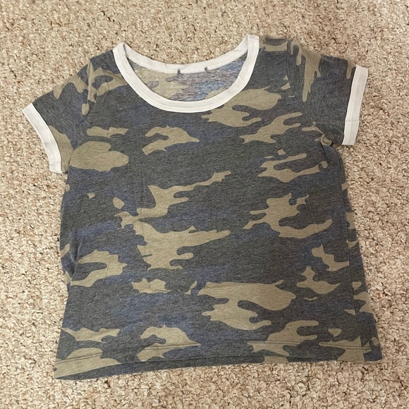 Camo cropped tee - Picture 1 of 3